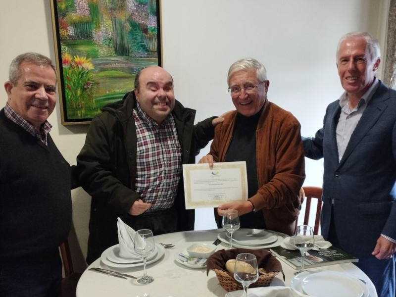 Leia mais sobre Pe. Vítor Melícias recebeu Diploma de Sócio Honorário
